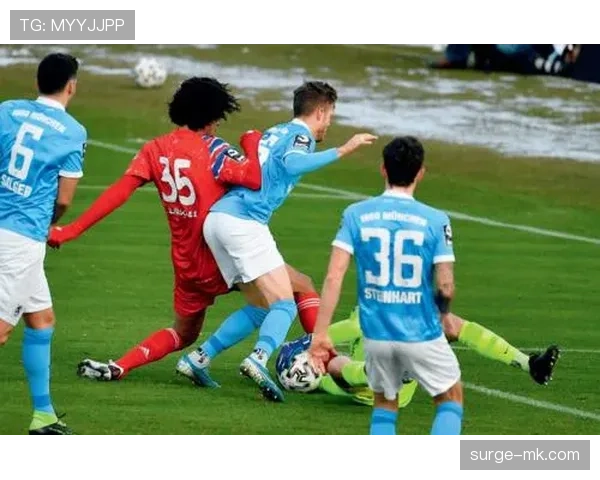 克鲁伊夫式射门重现赛场，新星闪耀引关注