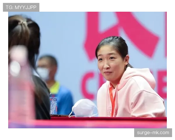 刘诗雯训练间突然放飞自我，谁还能想到她私下是这样？