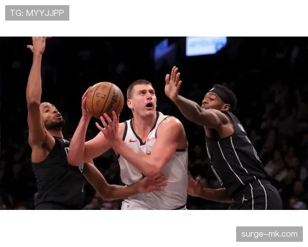 穆雷更多借约基奇挡拆提升外线效率